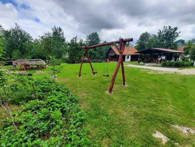 Ranch Farm Stay Rakovica Exterior photo