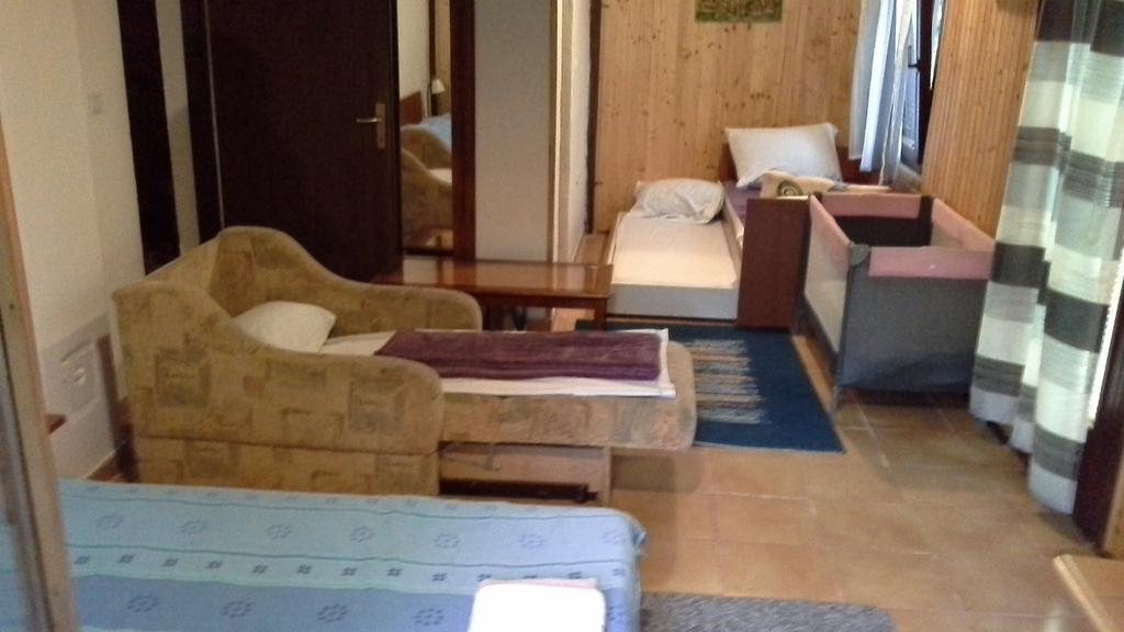 Ranch Farm Stay Rakovica Exterior photo
