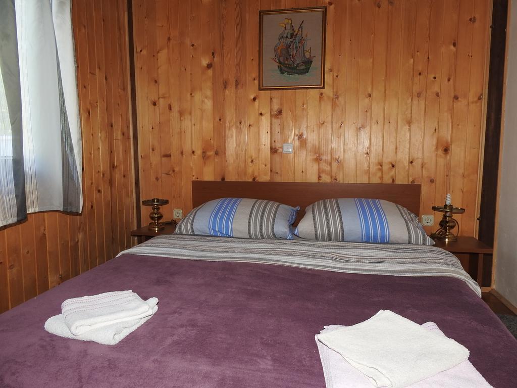 Ranch Farm Stay Rakovica Exterior photo