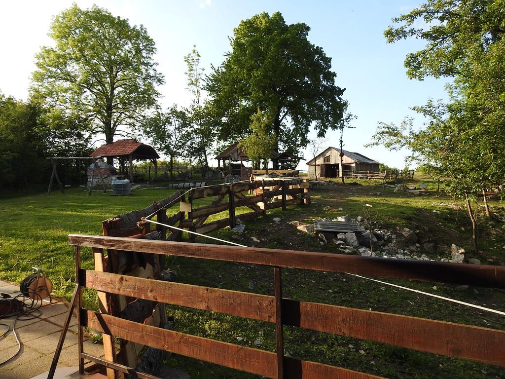 Ranch Farm Stay Rakovica Exterior photo